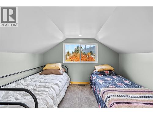 1130 Erickson Street, Creston, BC - Indoor Photo Showing Bedroom