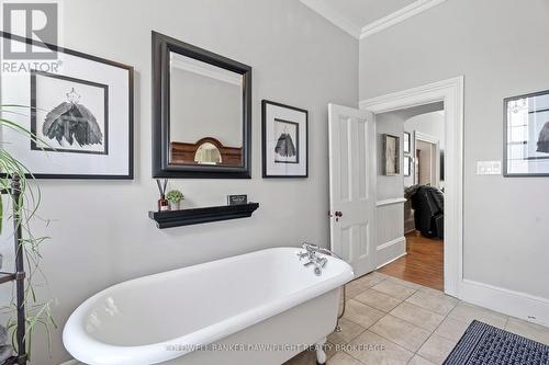 345 William Street, South Huron (Exeter), ON - Indoor Photo Showing Bathroom