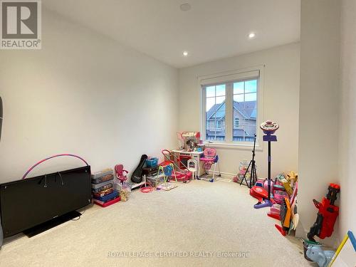 Upper - 1263 Sim Place, Milton, ON - Indoor Photo Showing Other Room