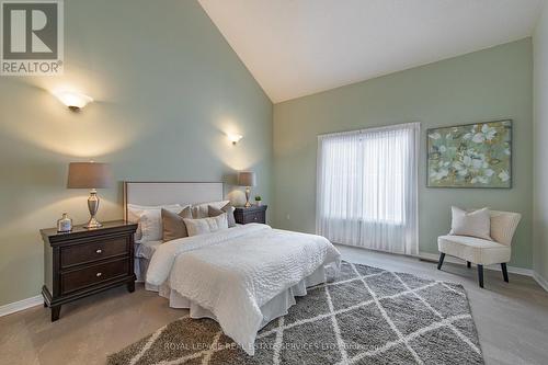 21 - 1010 Cristina Court, Mississauga, ON - Indoor Photo Showing Bedroom