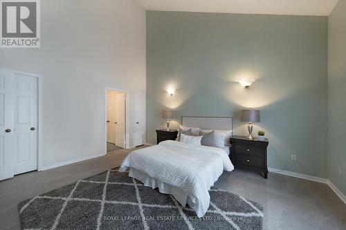 21 - 1010 Cristina Court, Mississauga, ON - Indoor Photo Showing Bedroom