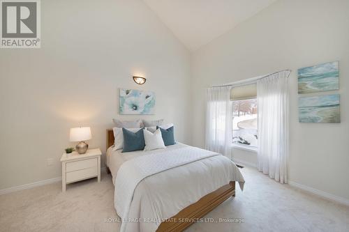 21 - 1010 Cristina Court, Mississauga, ON - Indoor Photo Showing Bedroom