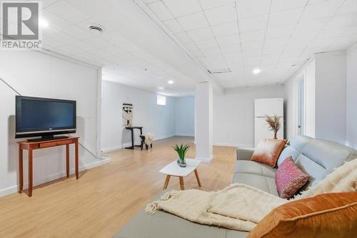 59 Mark St, Sault Ste.Marie, ON - Indoor Photo Showing Living Room