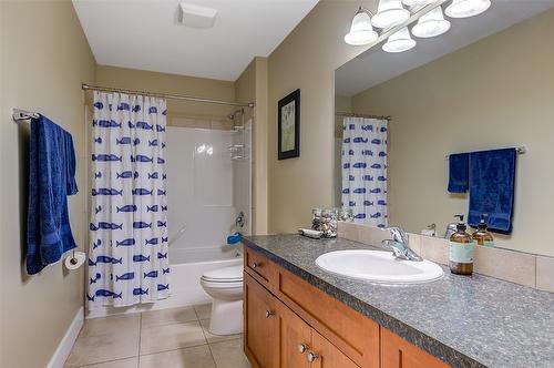 3270 Redecopp Court, Lake Country, BC - Indoor Photo Showing Bathroom