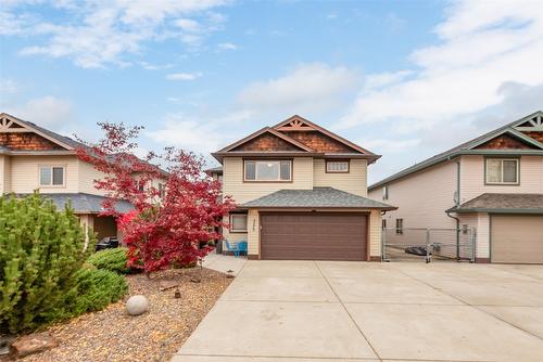 3270 Redecopp Court, Lake Country, BC - Outdoor