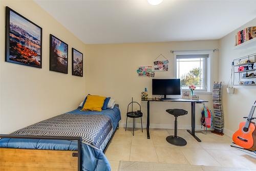3270 Redecopp Court, Lake Country, BC - Indoor Photo Showing Bedroom