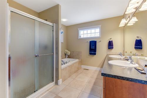 3270 Redecopp Court, Lake Country, BC - Indoor Photo Showing Bathroom