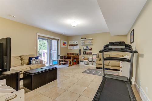 3270 Redecopp Court, Lake Country, BC - Indoor