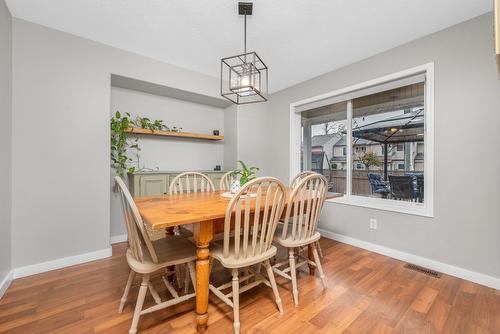 19-5200 25Th Ave, Vernon, BC - Indoor Photo Showing Dining Room