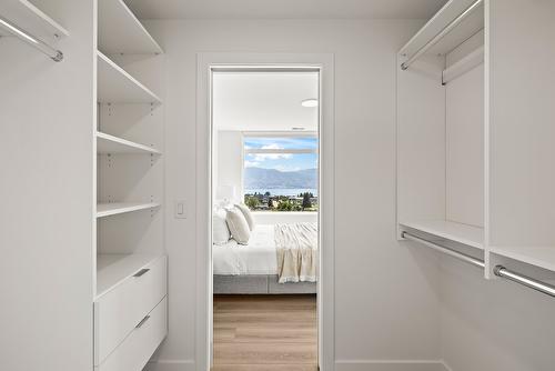 404-2780 Olalla Road, West Kelowna, BC - Indoor With Storage