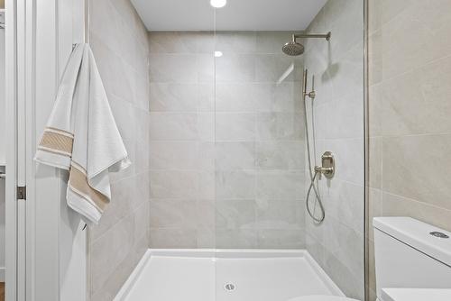 404-2780 Olalla Road, West Kelowna, BC - Indoor Photo Showing Bathroom