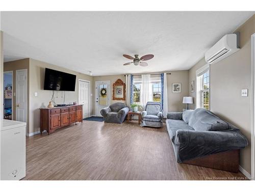 89 Alma Rd, Dixon Point, NB 