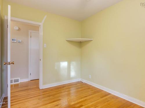 34 Hazelholme Drive, Halifax, NS 