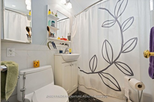 502-921 Midland Avenue, Toronto, ON - Indoor Photo Showing Other Room