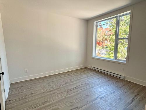 Bedroom - 2142-2142 Boul. Grand, Montréal (Côte-Des-Neiges/Notre-Dame-De-Grâce), QC - Indoor Photo Showing Other Room