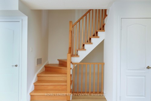 4-3135 Boxford Crescent, Mississauga, ON - Indoor Photo Showing Other Room