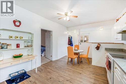 927 Nelson Avenue, Trail, BC - Indoor Photo Showing Kitchen With Double Sink