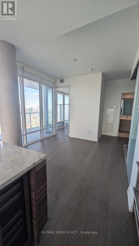 4616 - 488 University Avenue, Toronto, ON - Indoor