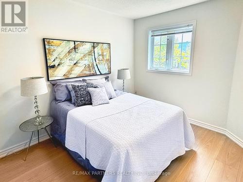 516 Bur Oak Avenue, Markham, ON - Indoor Photo Showing Bedroom