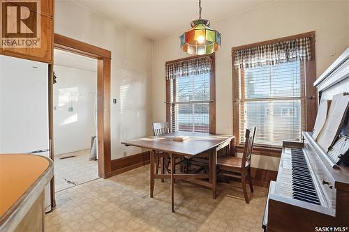 521 Albert Avenue, Saskatoon, SK - Indoor Photo Showing Dining Room
