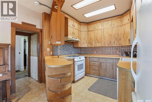 521 Albert Avenue, Saskatoon, SK - Indoor Photo Showing Kitchen