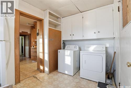 521 Albert Avenue, Saskatoon, SK - Indoor Photo Showing Laundry Room