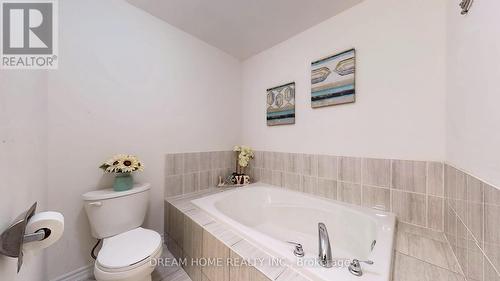134 Frederick Wilson Avenue, Markham, ON - Indoor Photo Showing Bathroom