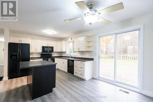 113 Barcovan Beach Road, Quinte West (Murray Ward), ON - Indoor Photo Showing Kitchen