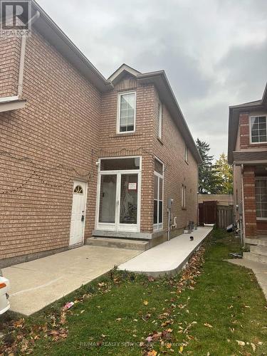 55 Lauraglen Crescent, Brampton, ON - Outdoor