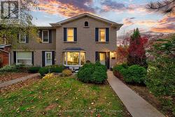 29 - 5475 LAKESHORE ROAD  Burlington, ON L7L 1E1