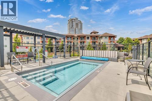1151 Sunset Drive Unit# 905, Kelowna, BC - Outdoor With In Ground Pool