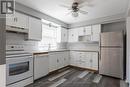 128 Brian Boulevard, Hamilton, ON  - Indoor Photo Showing Kitchen 