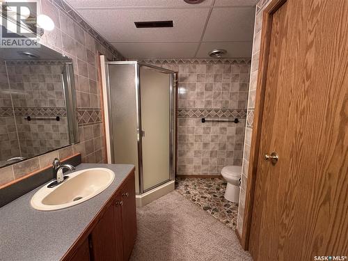 142 Coronation Drive, Canora, SK - Indoor Photo Showing Bathroom