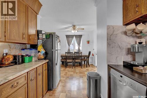 1456 Connaught Street, Regina, SK - Indoor Photo Showing Kitchen