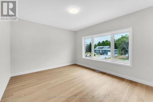 101 Tower Drive, North Bay (Airport), ON - Indoor Photo Showing Other Room