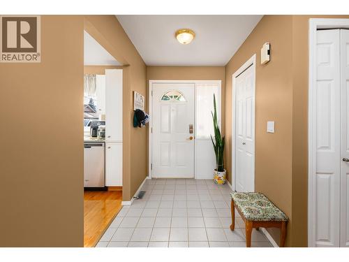 518 18Th Avenue S Unit# 5, Creston, BC - Indoor Photo Showing Other Room