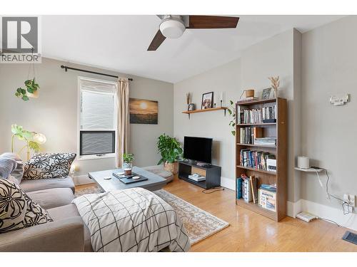 2108 33 Street, Vernon, BC - Indoor Photo Showing Living Room