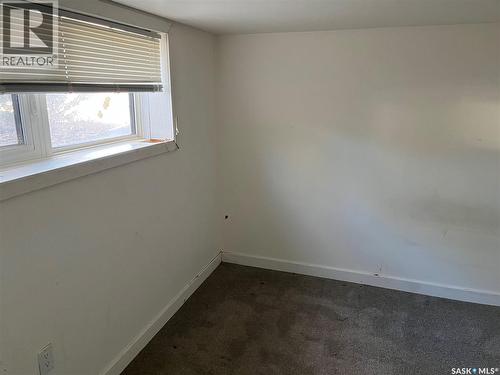 5009 8Th Avenue, Regina, SK - Indoor Photo Showing Other Room