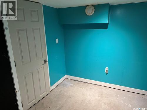 5009 8Th Avenue, Regina, SK - Indoor Photo Showing Other Room