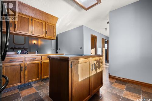 55 Duncan Crescent, Regina, SK - Indoor Photo Showing Kitchen
