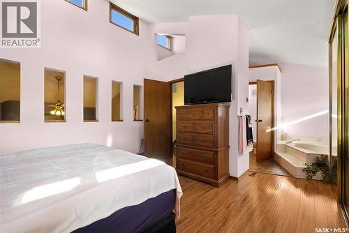 55 Duncan Crescent, Regina, SK - Indoor Photo Showing Bedroom
