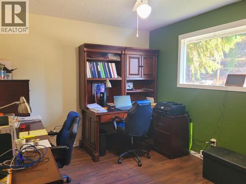 349 Dutch Lake Road, Clearwater, BC - Indoor Photo Showing Office
