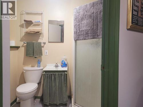 349 Dutch Lake Road, Clearwater, BC - Indoor Photo Showing Bathroom