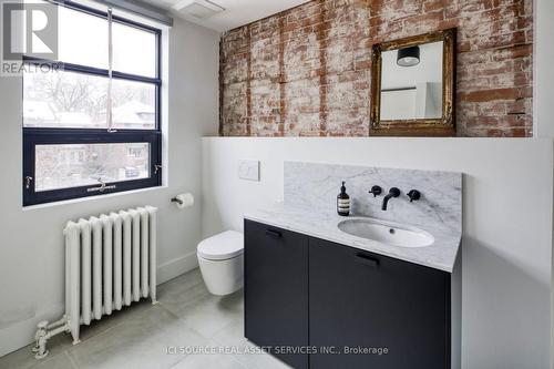 70 Crescent Road, Toronto, ON - Indoor Photo Showing Bathroom