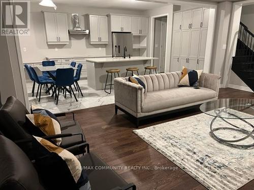 ROOM - 1568 SCARLETT TRAIL , Pickering, Ontario L1X 0N9 3