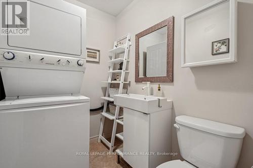 285 Lanark Avenue, Ottawa, ON - Indoor Photo Showing Laundry Room