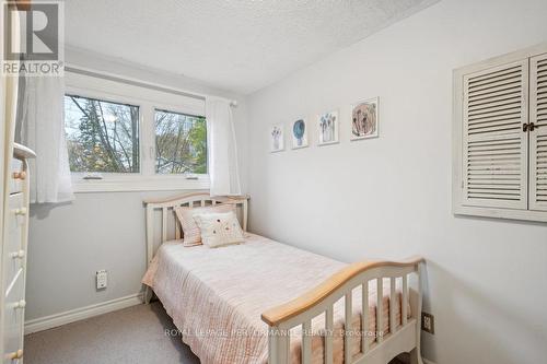 285 Lanark Avenue, Ottawa, ON - Indoor Photo Showing Bedroom