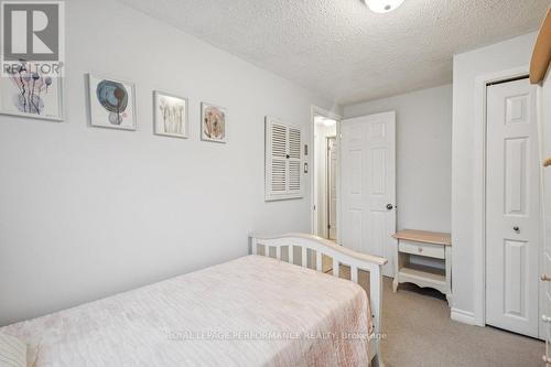 285 Lanark Avenue, Ottawa, ON - Indoor Photo Showing Bedroom