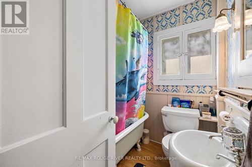 20 Odell Street, Clarington (Bowmanville), ON - Indoor Photo Showing Bathroom