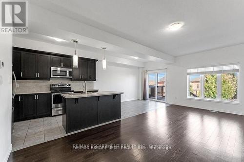 70 Vinton Road, Hamilton, ON - Indoor Photo Showing Kitchen
